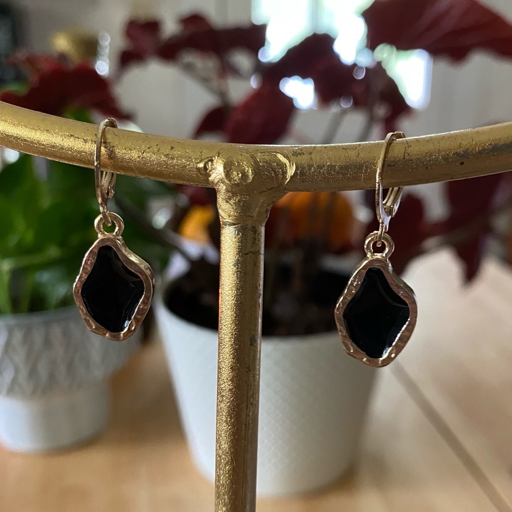 MAKE ME AND OFFER Black Gem Gold Huggie Earrings